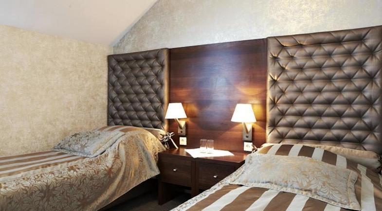 Maxima Hotel Wolanów Esterno foto